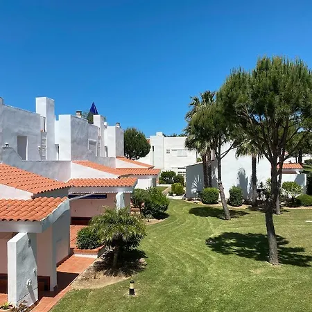 Апартаменти Lomas De Sancti Petri *